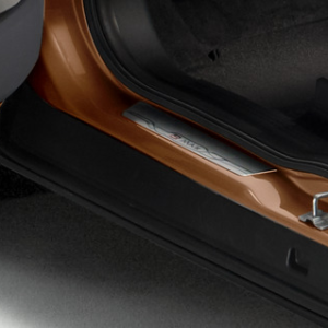 Pragovi sprednjih vrat z logotipom B-MAX